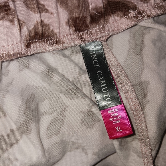 NWT Vince Camuto cami/short set - Picture 5 of 7